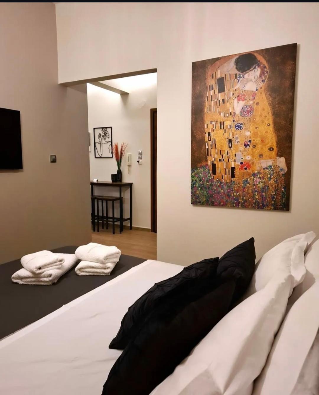 Stay In Athens -Iris Ngoại thất bức ảnh